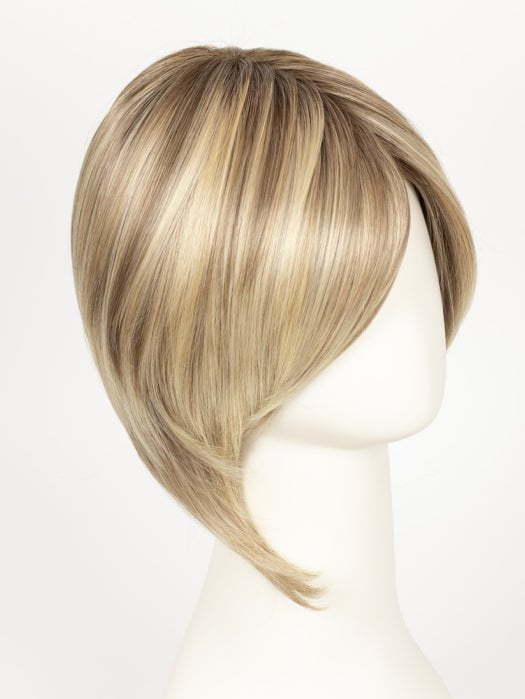 12FS12 MALIBU BLONDE | LIght Gold Brown, Light Natural Gold Blonde, Pale Natural Gold-Blonde Blend, Shaded with Light Gold Brown
