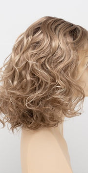 SPARKLING CHAMPAGNE | Medium Brown roots with overall Strawberry Blonde base and soft Golden Blonde highlights