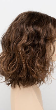 CHOCOLATE CARAMEL | Medium Brown with Soft Red and Blonde highlights