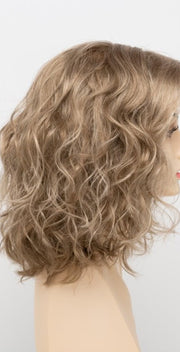 GINGER CREAM | Dark Beige Blonde underneath highlighted on top with Light Beige Blonde