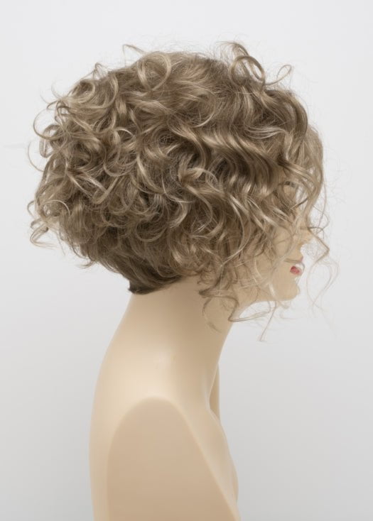 GINGER CREAM | Dark Beige Blonde underneath highlighted on top with Light Beige Blonde