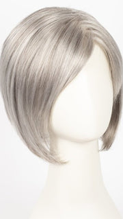 R51LF60 | Off Black w/75% Grey Lightening to Gold Blonde Mix in Front