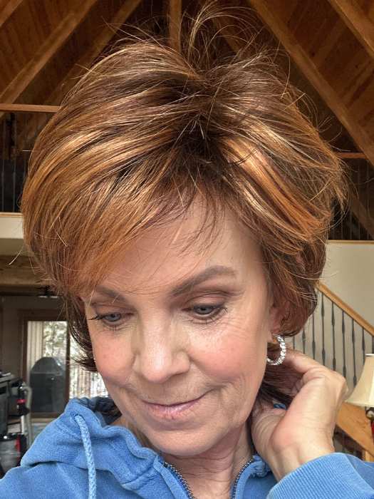Susan Sparks @sparkles_intheworld is wearing TREND SETTER by RAQUEL WELCH in color R3329S+ GLAZED AUBURN | Rich Dark Auburn with Pale Ginger Blonde Highlights