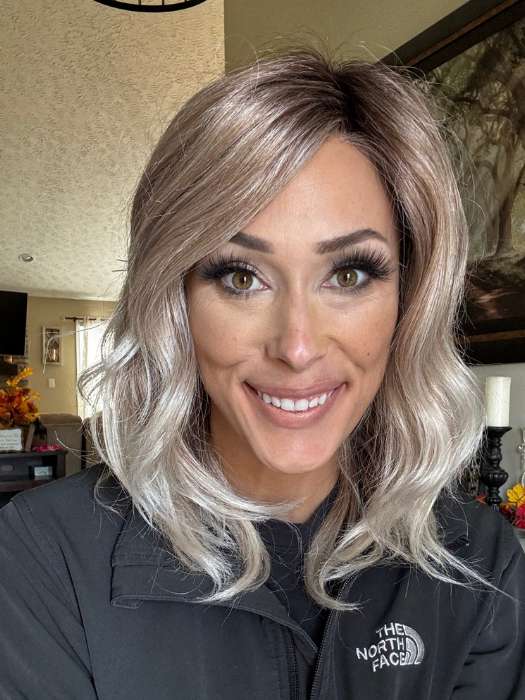 Nichole Corbett @nicholealee wearing TOUCH by Ellen Wille in color CANDY-BLONDE-ROOTED 101.27.60 | Pearl platinum blonde mixed with light reddish brown and pure white