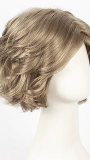 18-22 | Medium Ash Blonde blended with Platinum Blonde