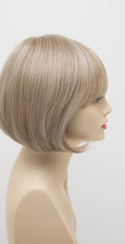 LIGHT BLONDE | 2 toned blend of Creamy Blonde with Champagne highlights