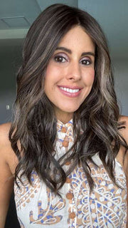 Lorena @faux.hurr.lifee wearing SELFIE MODE by RAQUEL WELCH WIGS in color RL4/10SS ICED JAVA | Off Black Shaded with Dark Brown