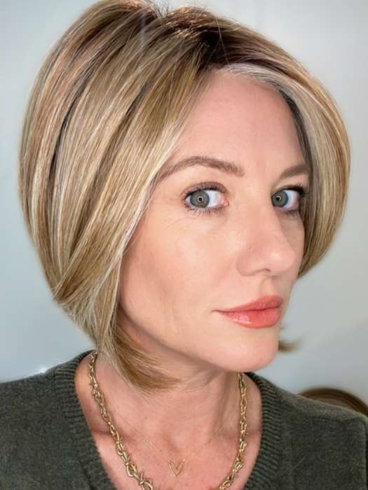 Jenny B. @thewiggygirl wearing STRAIGHT UP WITH A TWIST by RAQUEL WELCH WIGS in color SS14/22 SHADED WHEAT | Dark Blonde Evenly Blended with Platinum Blonde and Dark Roots. FB MAIN IMAGE