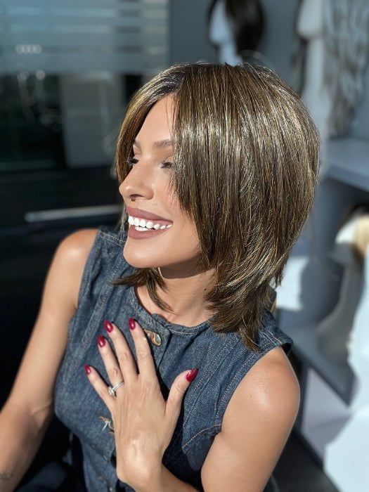 Roxie is wearing INSPIRE ME by GABOR in color GF8-29SS HAZELNUT | Medium Brown With Ginger Red Highlights & Dark Brown Roots