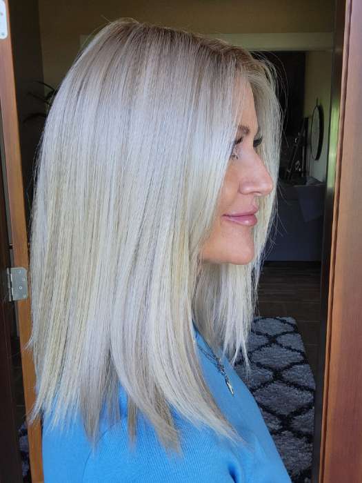 Natalie Gray @vanish.into.thin.hair wearing CALABASAS by BELLETRESS in color CRUSHED ALMOND BLONDE R | A soft Neutral Light Blonde with a Light and Medium Blended Root Color.