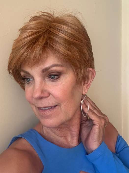 Susan Sparks @an_affair_with_hair wearing PALO ALTO by BELLETRESS in color SIENNA SPICE | A true light strawberry blonde/red with low light and highlights
