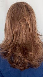 Sparky wearing MIRANDA by JON RENAU in FS27 STRAWBERRY SYRUP | Medium Red-Gold Blonde with Gold Blonde Bold Highlights