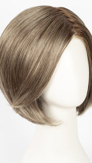 GL14-16SS HONEY TOAST | Chestnut Brown Base blends into Multi-dimensional Tones of Medium Brown and Dark Golden Blonde