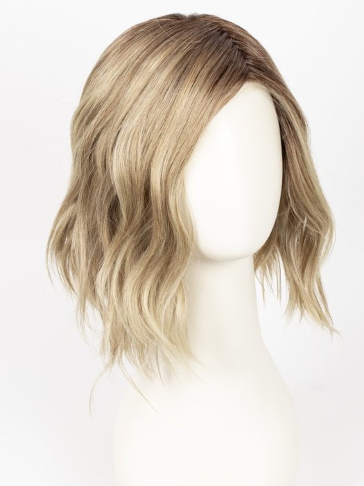 22F16S8 VENICE BLONDE | Light Ash Blonde and Light Natural Blonde Blend Shaded with Medium Brown