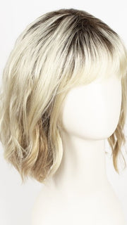 CREAMY-DOLCE | Pale Blonde Blend with a Medium Honey Brown Root