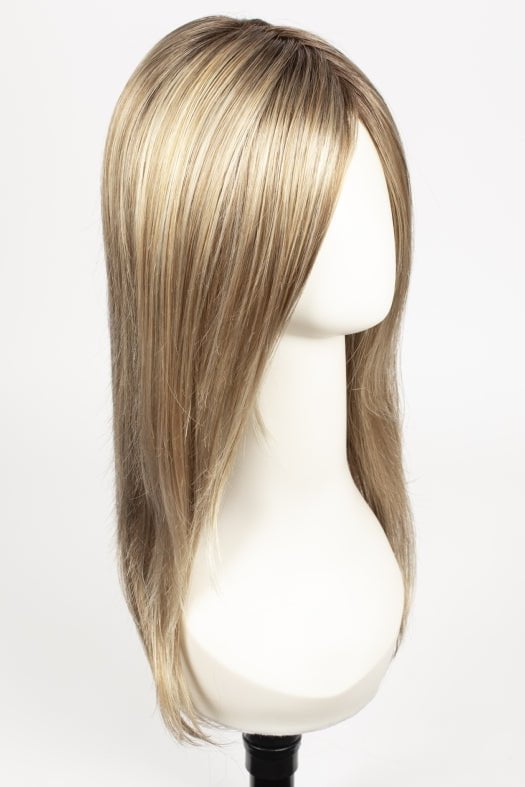 12FS8 SHADED PRALINE | Light Gold Brown, Light Natural Gold Blonde & Pale Natural Gold-Blonde Blend, Shaded with Medium Brown