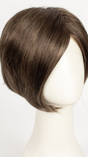 8RH14 MOUSSE CAKE | Medium Brown with 33% Medium Natural Blonde Highlights