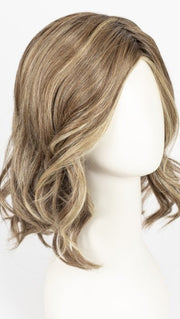 RL11-25SS SHADED HONEY PECAN | Chestnut Brown base blends into multi-dimensional tones of Brown and Golden Blonde