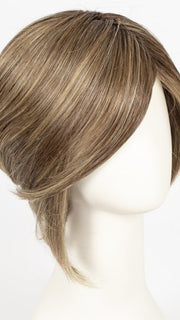 RL11-25SS SHADED HONEY PECAN | Chestnut Brown base blends into multi-dimensional tones of Brown and Golden Blonde