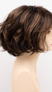 AMARETTO CREAM | Dark Brown roots with overall Medium Brown base with Honey Blonde highlights