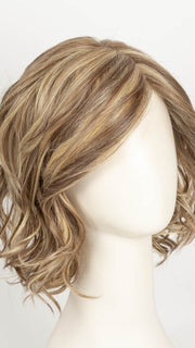 R12/26CH | Light Brown with Chunky Golden Blonde Highlights