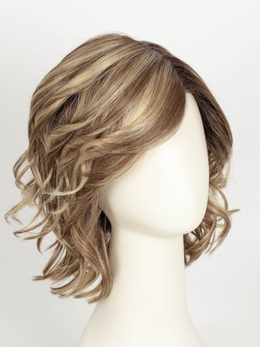 RH12/26RT4 | Light Brown with Chunky Golden Blonde Highlights and Dark Brown Roots
