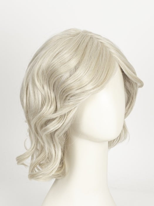 RL16/22 ICED SWEET CREAM | Pale Blonde with Slight Platinum Highlighting