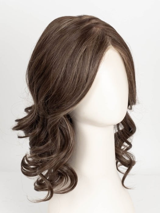 8RH14 MOUSSE CAKE | Medium Brown with 33% Medium Natural Blonde Highlights