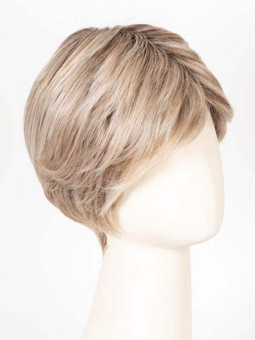 MILKSHAKE BLONDE R | A mixture of Light Sandy Brown, Highlighted with Light Ash Blonde with a Hint of Light Platinum Blonde with a Medium Root Color