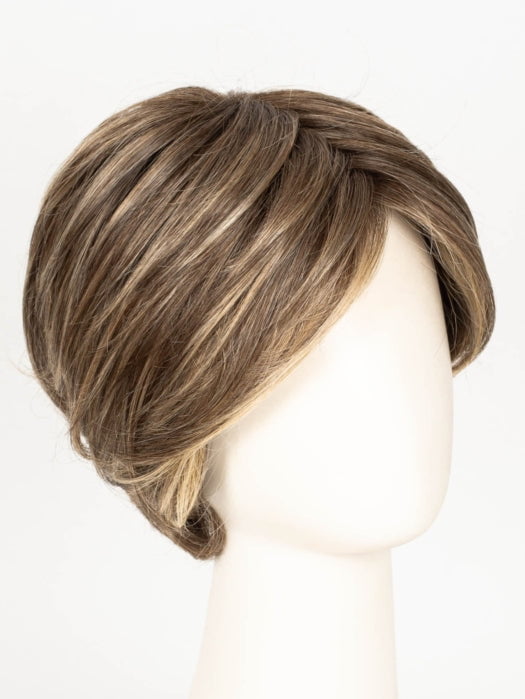 RL11/25SS SHADED HONEY PECAN | Chestnut Brown base blends into multi-dimensional tones of Brown and Golden Blonde