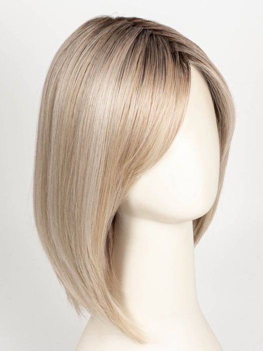 RL16/22SS SHADED ICED SWEET CREAM | Pale Blonde with Slight Platinum Highlighting with Dark Roots