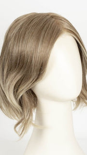 ICE-BLOND | Ashy blond base with white gold tips and highlights on face