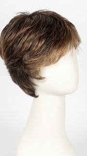 SS8/29 SHADED HAZELNUT | Rich Medium Brown Evenly Blended with Ginger Blonde Highlights with Dark Roots