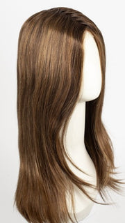SS8/29 SHADED HAZELNUT | Rich Medium Brown Evenly Blended with Ginger Blonde Highlights with dark roots