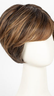 RL8/29SS SHADED HAZELNUT | Warm Medium Brown Evenly Blended with Ginger Blonde and Dark Roots