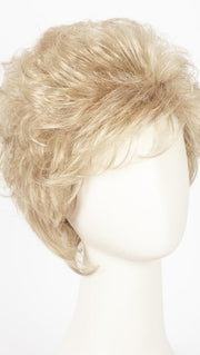 24B22 CREME BRULEE | Light Gold Blonde & Light Ash Blonde Blend