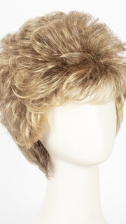24BT18 ECLAIR | Dark Natural Gold Blonde & Light Natural Gold Blonde Blend with Light Natural Gold Blonde Tips