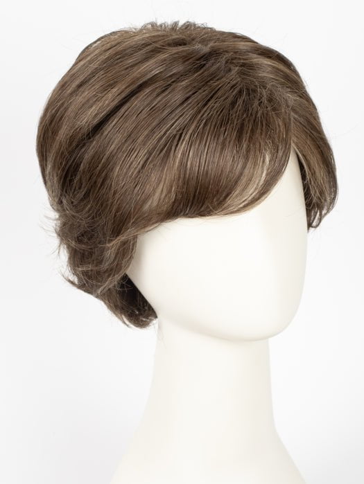 8RH14 MOUSSE CAKE | Medium Brown with 33% Medium Natural Blonde Highlights