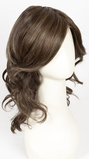 8RH14 MOUSSE CAKE | Medium Brown with 33% Medium Natural Blonde Highlights
