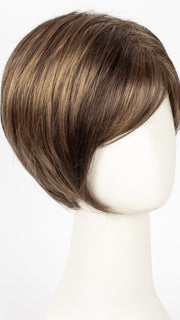 8F16 ROCKY ROAD | Medium Brown with Light Natural Blonde Highlights