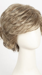 10/22TT ALMOND BISCUIT | Light Brown & Light Natural Blonde Blend with Light Brown Nape