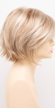 LIGHT BLONDE | 2 toned blend of Creamy Blonde with Champagne highlights
