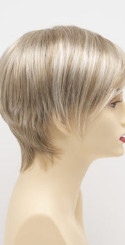 LIGHT BLONDE | 2 toned blend of Creamy Blonde with Champagne highlights