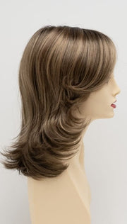 TOASTED SESAME | Medium Brown roots with overall Warm Cinnamon base and Golden Blonde highlights