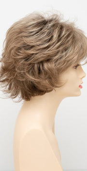 SPARKLING CHAMPAGNE | Medium Brown roots with overall Strawberry Blonde base and soft Golden Blonde highlights