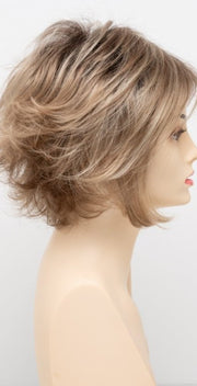 SPARKLING CHAMPAGNE | Medium Brown roots with overall Strawberry Blonde base and soft Golden Blonde highlights