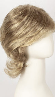 R14/26H | Dark Blonde w/Golden Blonde Highlights