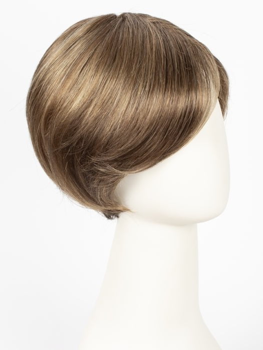 24BT18F BAVARIAN CREME | Dark Natural Ash Blonde & Light Gold Blonde Blend with Dark Natural Ash Blonde Nape