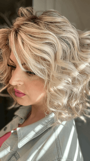 Sandy Holston @i_be_wiggin wearing ECLAT by ELLEN WILLE in color PEARL-BLONDE-ROOTED 101.16.1001 | Pearl Platinum, Dark Ash Blonde, and Medium Honey Blonde mix