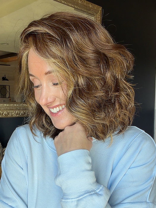 Carlyn @carlynwilson84 wearing ARLO by ESTETICA in color R8/26H | Golden Brown w/Golden Blonde Highlights